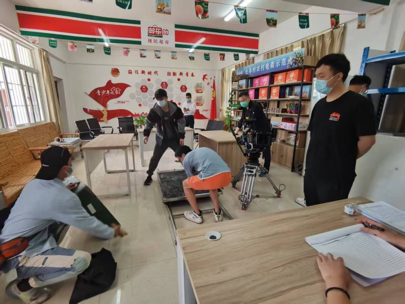 达州广告片拍摄公司：极简主义践行者，少即是多的视觉哲学